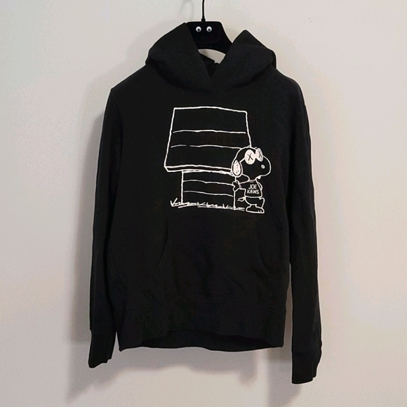 KAWS Uniqlo Limited Peanuts Logo Hoodie Sweatshirt - Picture 1 of 12